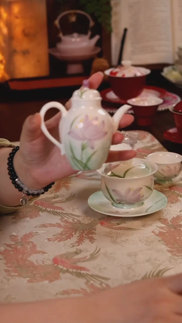 粉黛梦兰茶壶 哈哈