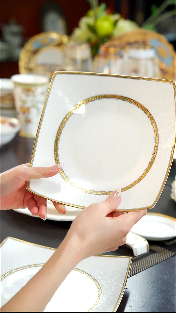 瓷片8.2英寸方深盘  1个