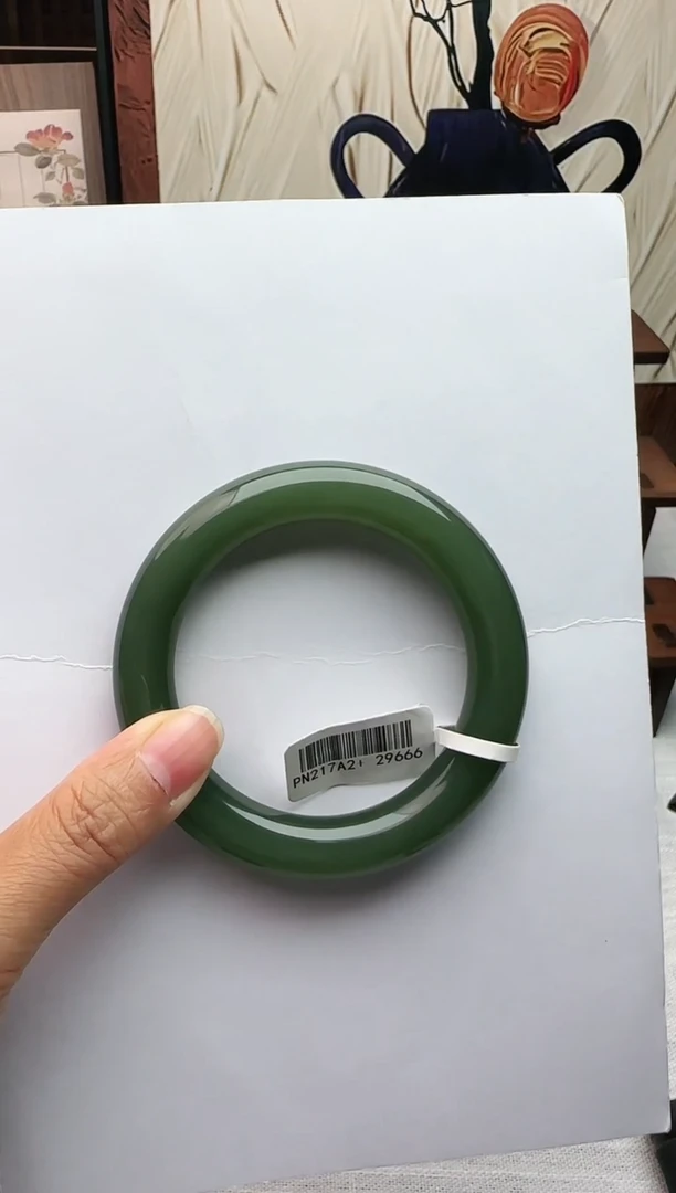未镶嵌手镯和田玉56