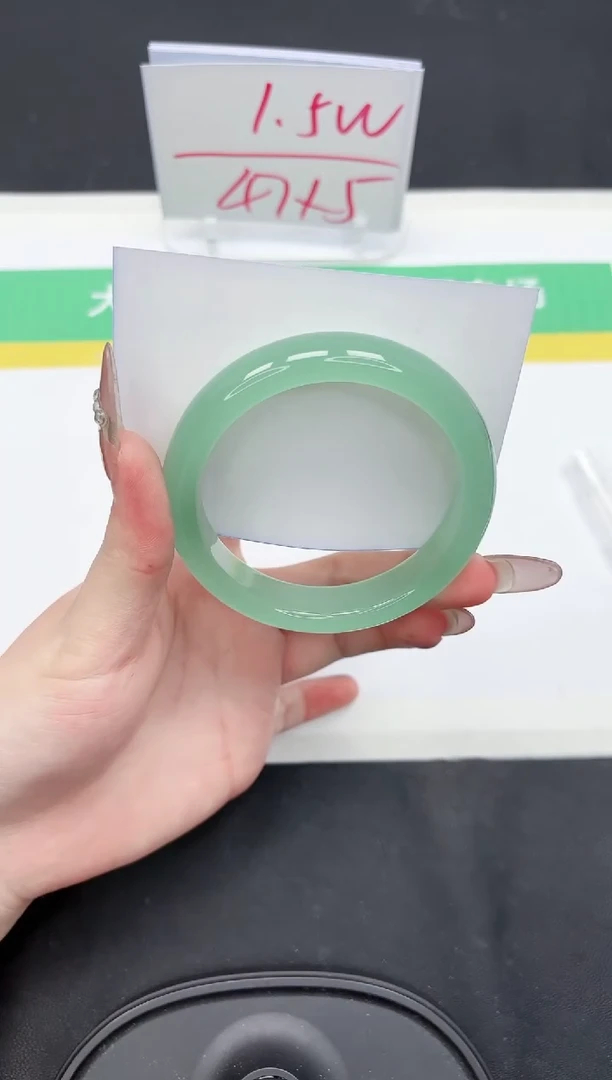 【闪购商品】石英质玉手镯未镶嵌141-58.7