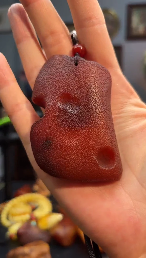 琥珀颈饰未镶嵌吊坠