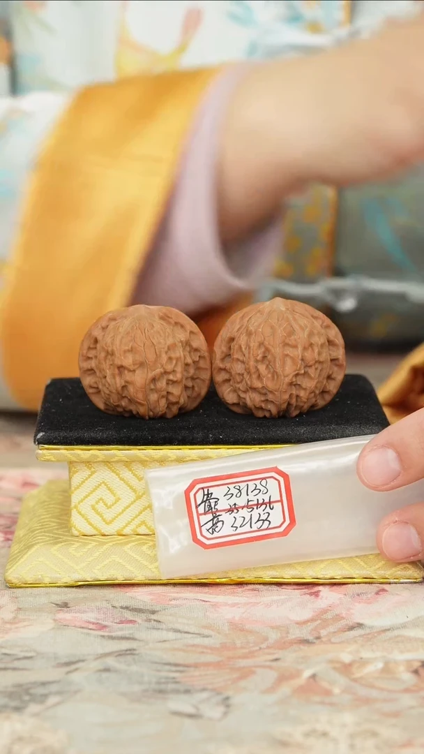 【闪购商品】文玩核桃把件磨盘