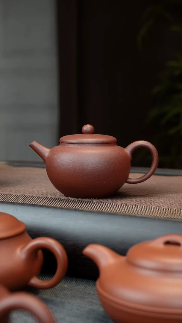 【闪购商品】紫砂茶壶特价出 羊角山紫泥 柿圆 120CC