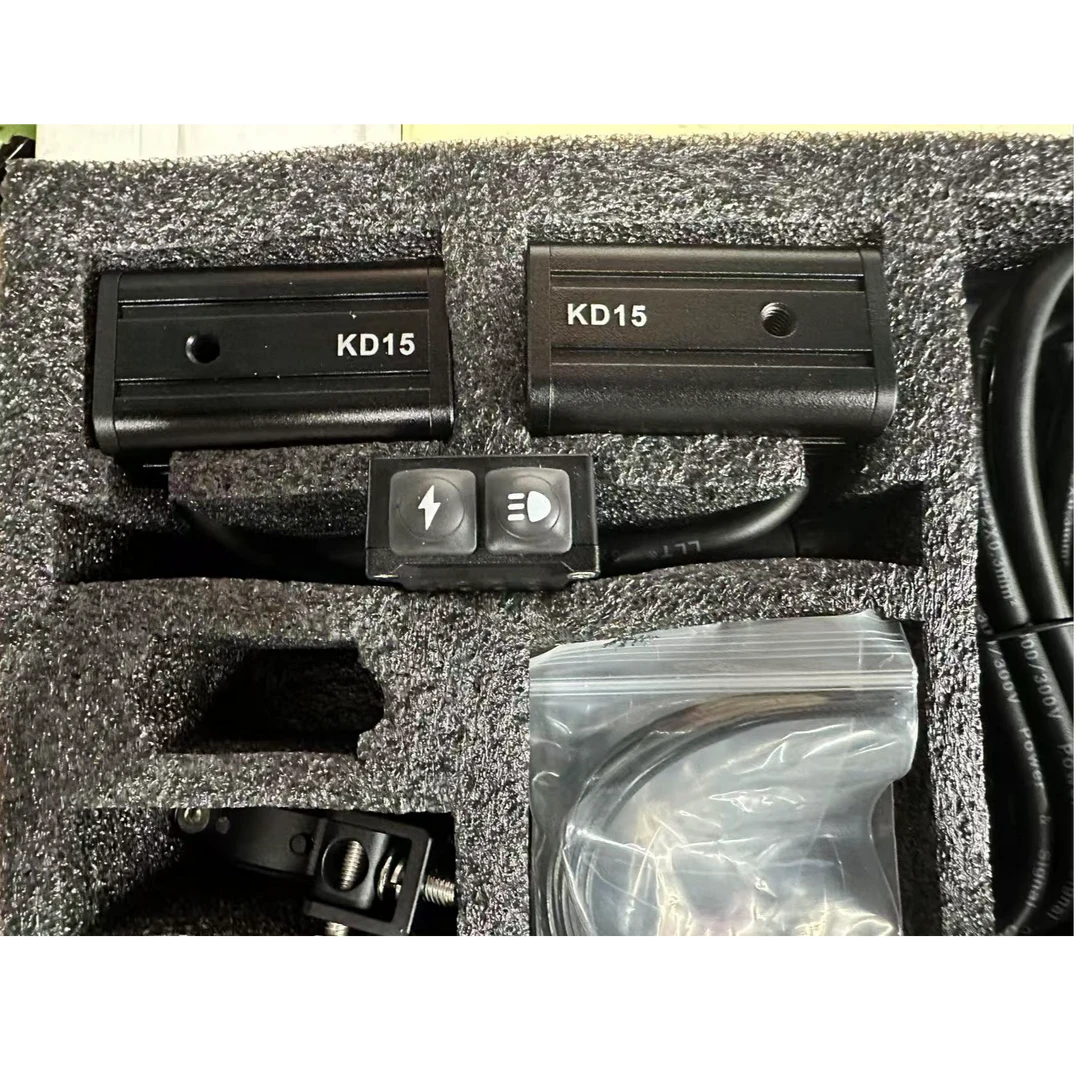 23款探险者雾灯小黄灯福特