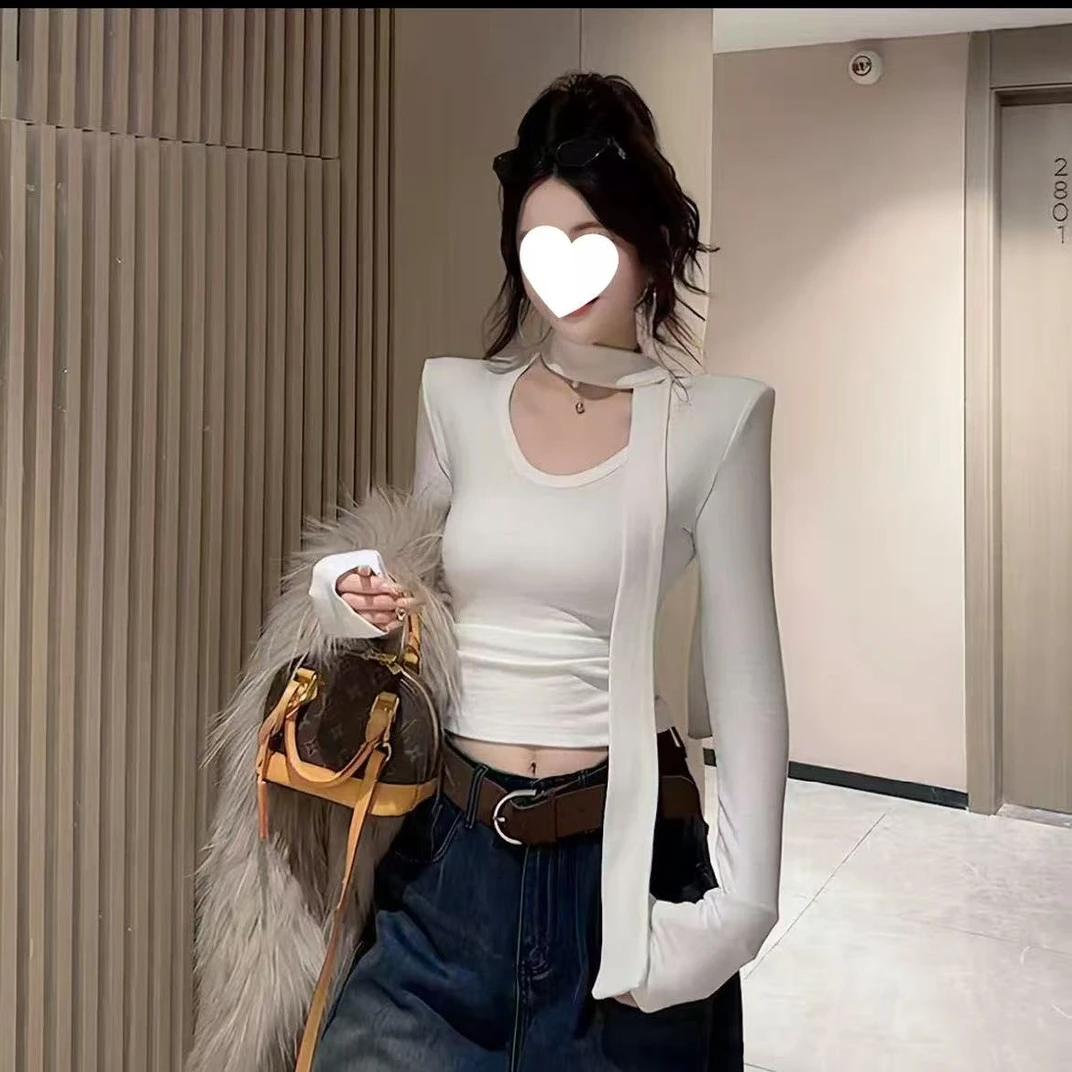 2025秋冬加绒长袖紧身修身设计感U领t恤辣妹通勤纯欲风飘带打底衫