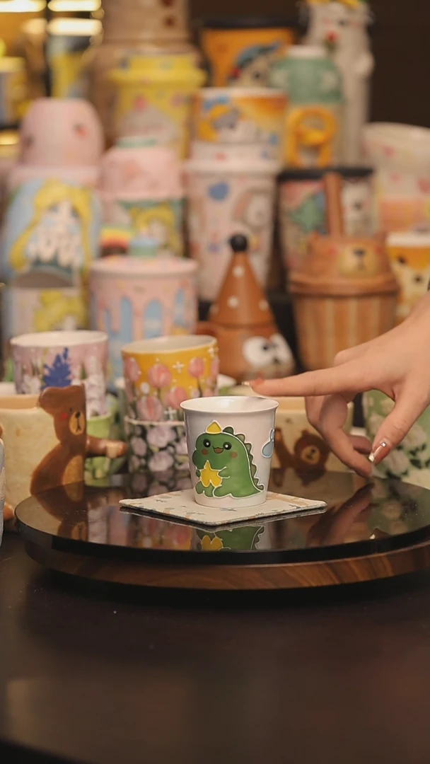 景德镇釉下彩绘设计师款式陶瓷