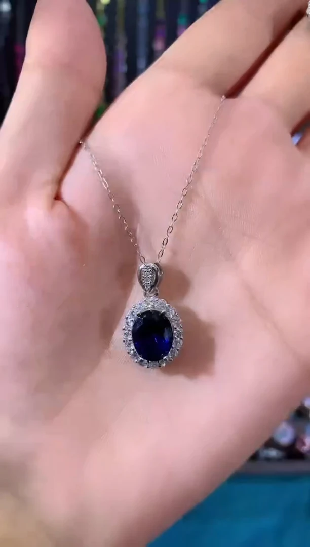 蓝宝石吊坠(赠链)银S925镶嵌银色810