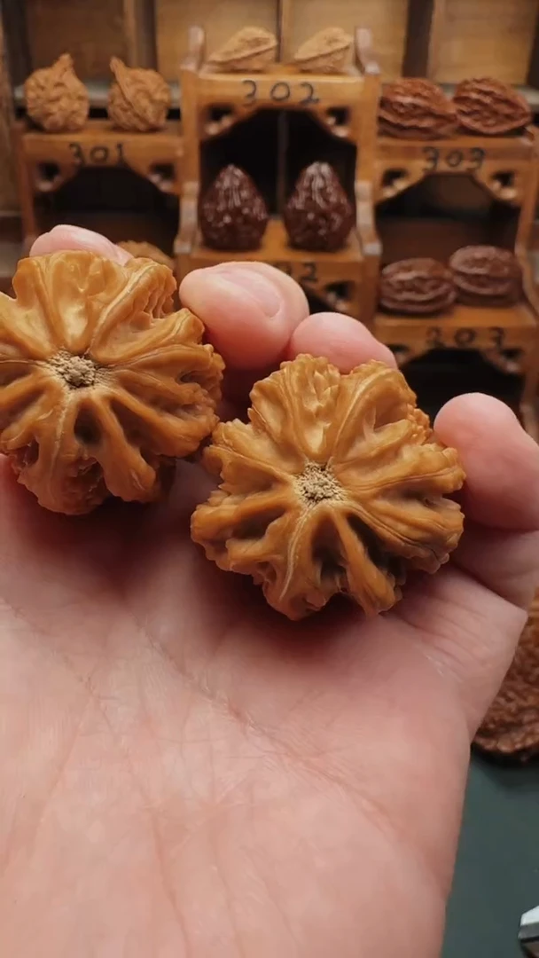 【闪购商品】文玩核桃吊坠XGFZ楸子