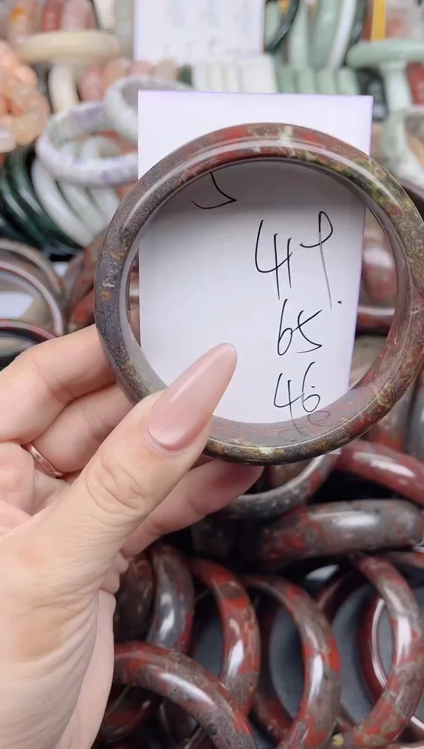 未镶嵌手镯石英质玉419