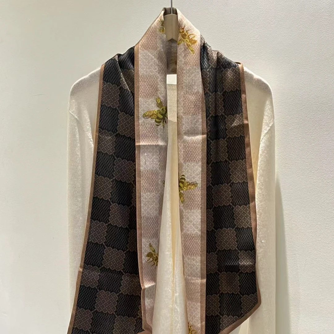 （棕色网格小蜜蜂）斜角飘带20*125左右长条巾