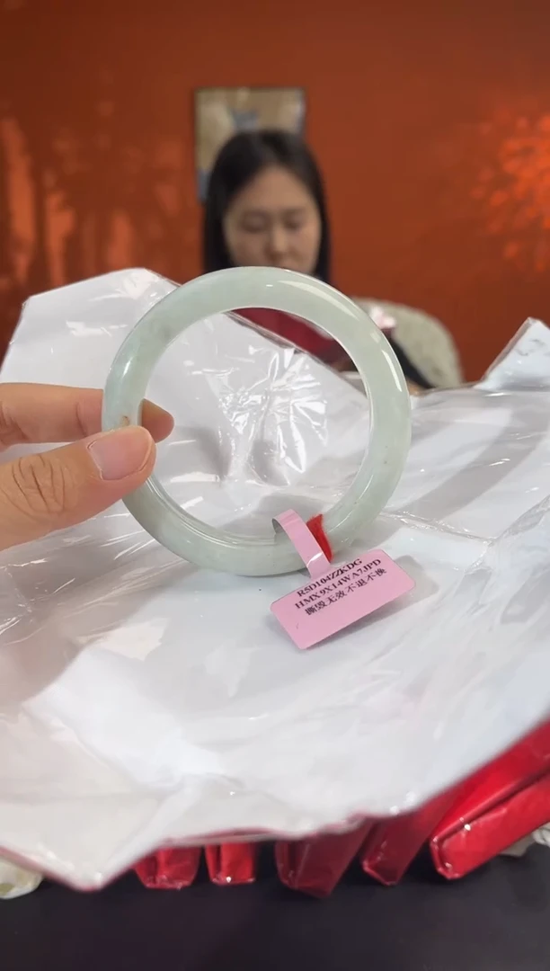未镶嵌手镯翡翠3