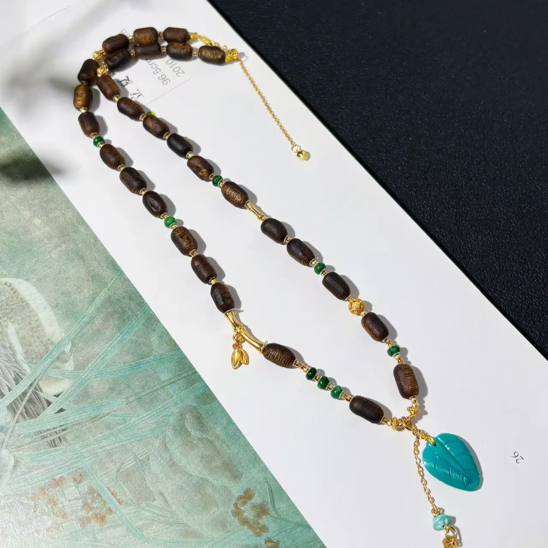 沉香【千与千寻】.沉香绿松项链精致.多样发其一