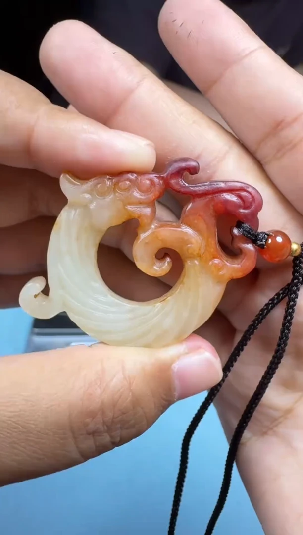 和田玉未镶嵌颈饰1