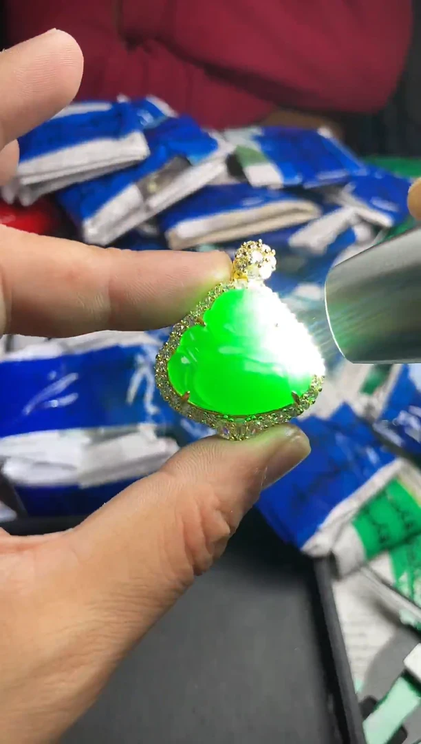 强子收货--所见即所得--多样性发货--LX135绿色佛公