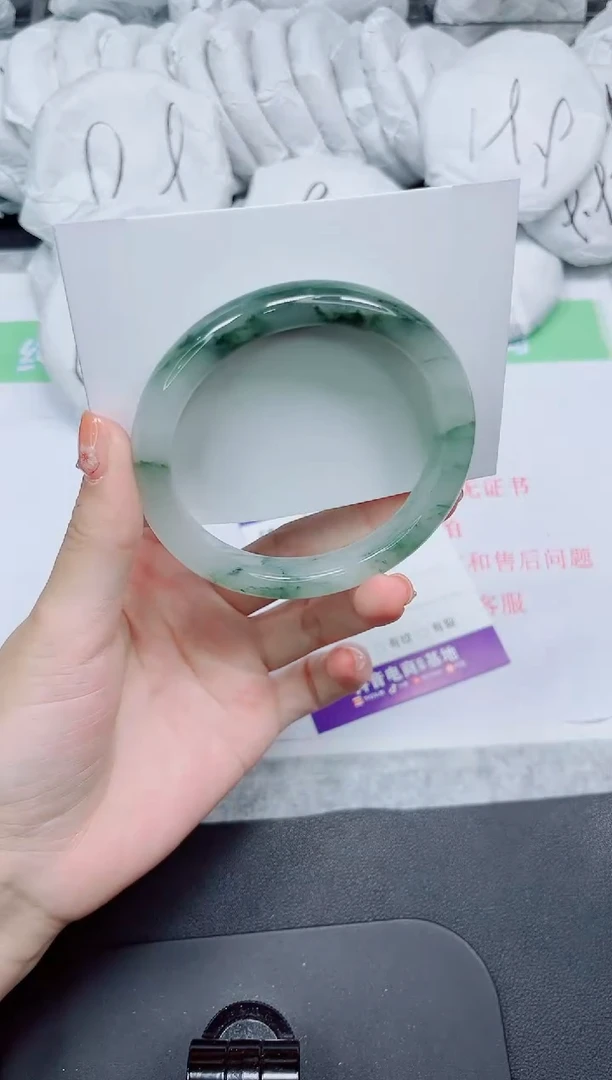 石英质玉手镯未镶嵌236