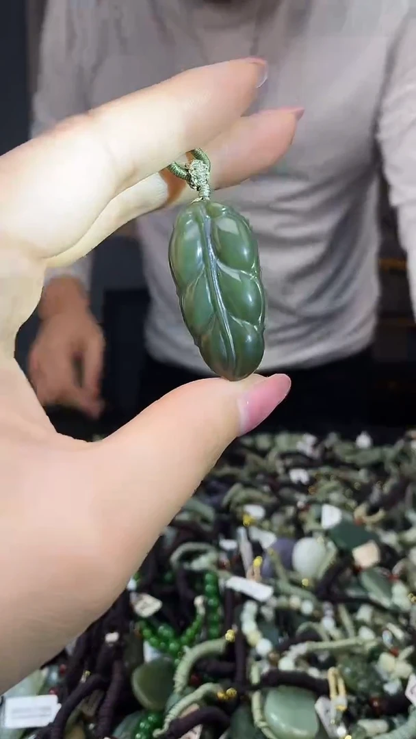 颈饰未镶嵌和田玉多样性发货，拍一发一