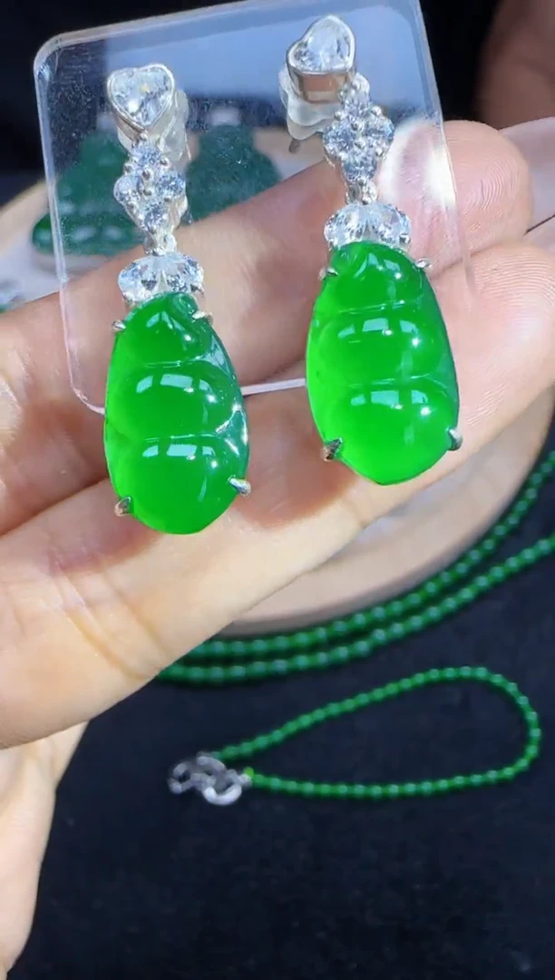 未镶嵌定制翡翠翡翠耳环151