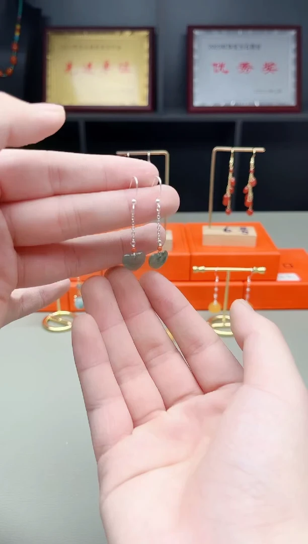 未镶嵌翡翠耳饰A23