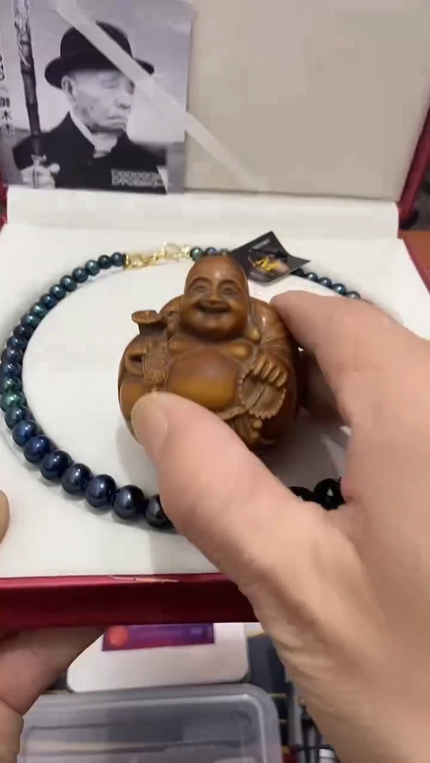 瓷片闪购商品 如图所示