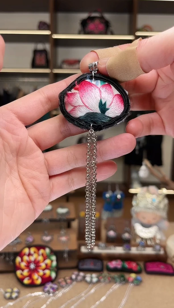 织绣1798黔东南苗族刺绣