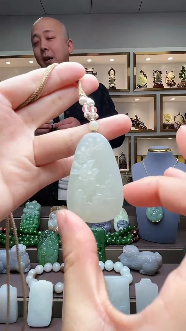 【闪购商品】和田玉颈饰未镶嵌苏