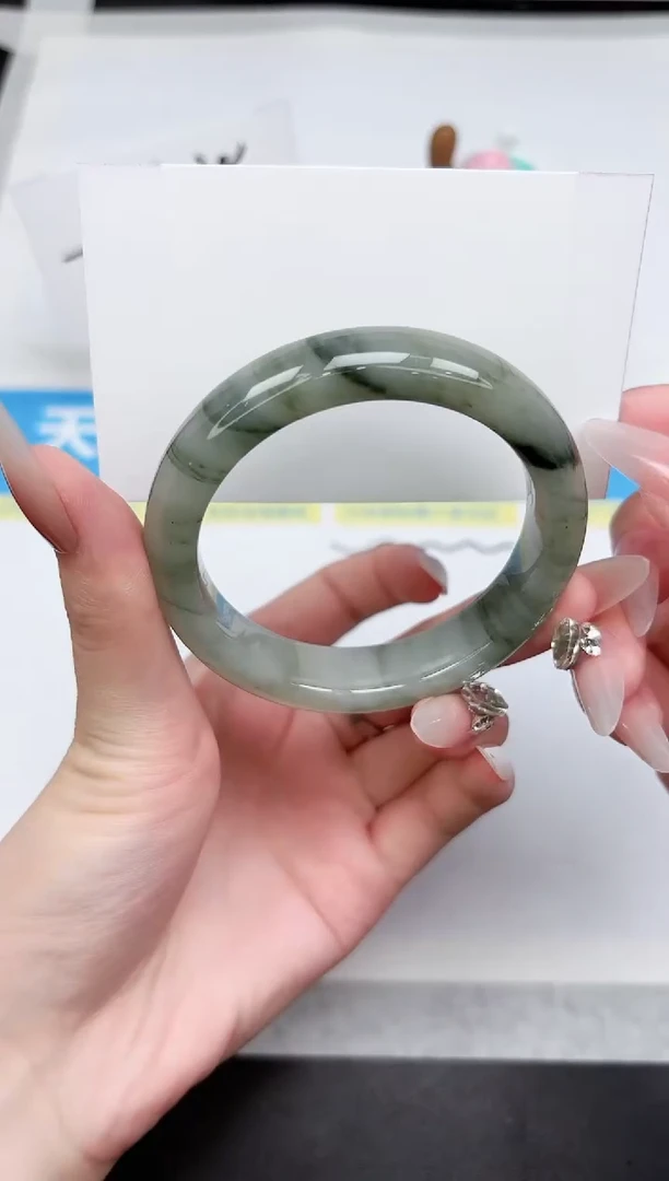 石英质玉手镯未镶嵌160-54