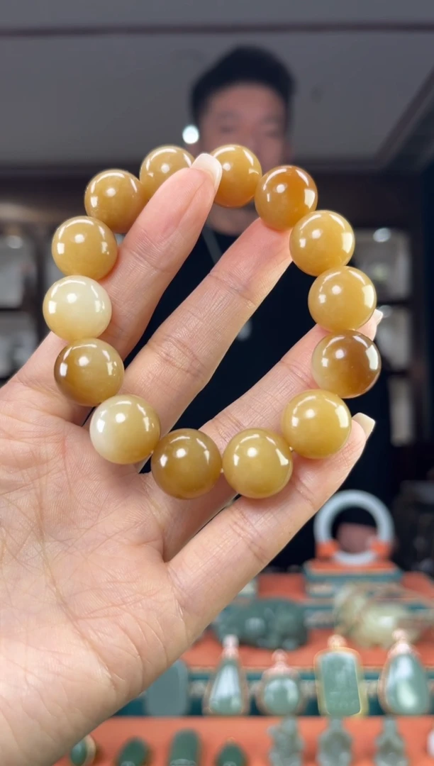 颈饰未镶嵌和田玉宜****室佩佩