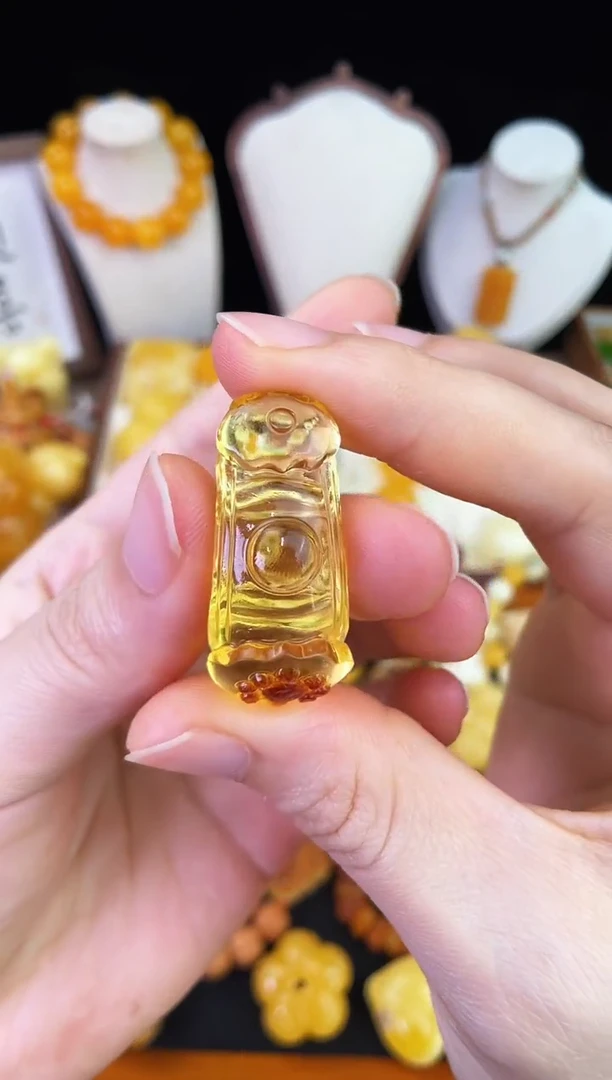 琥珀未镶嵌珠宝奇石柒月