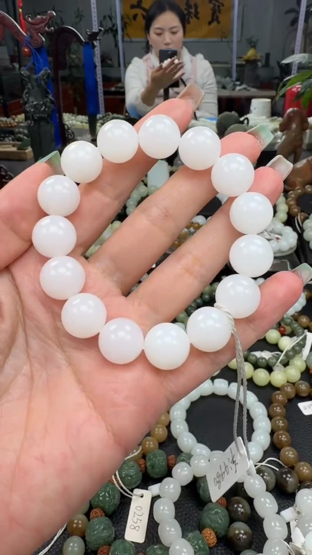 未镶嵌手串和田玉新疆天泰白玉卡14