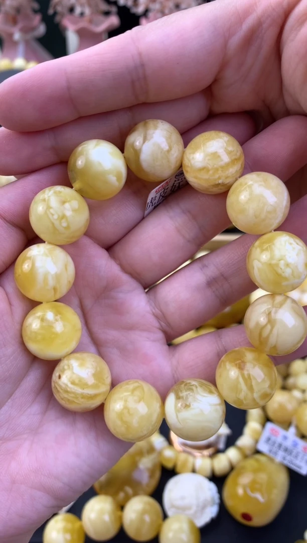 未镶嵌琥珀裸石月.41/卡16MM+微瑕大漏