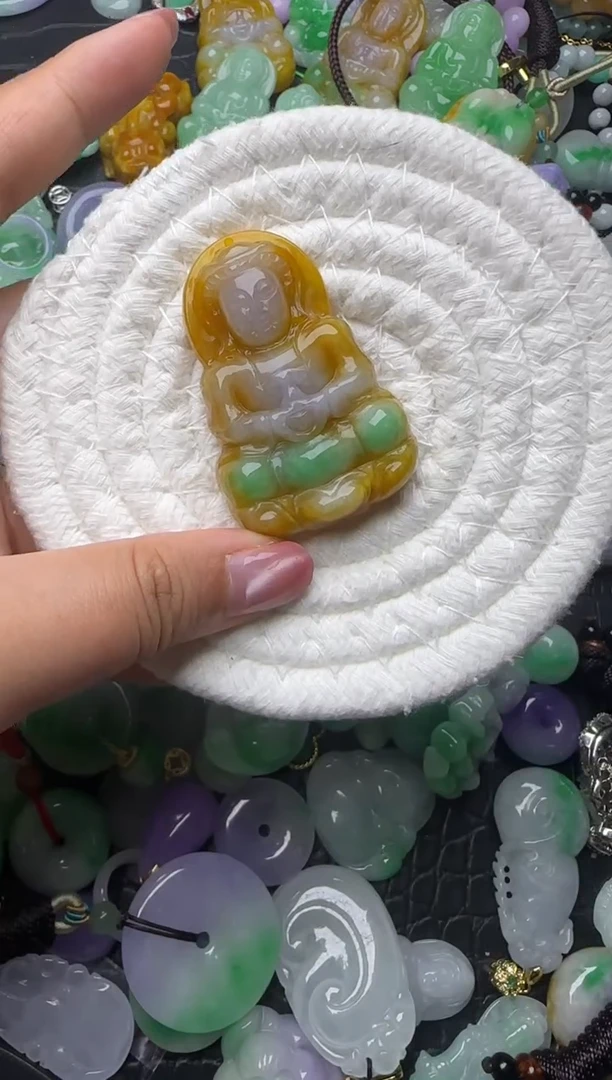颈饰未镶嵌翡翠缅甸翡翠吊坠