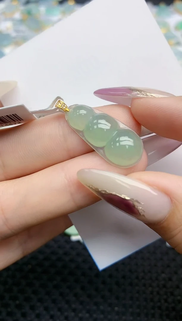 翡翠挂件18K金镶嵌305   天然翡翠A货