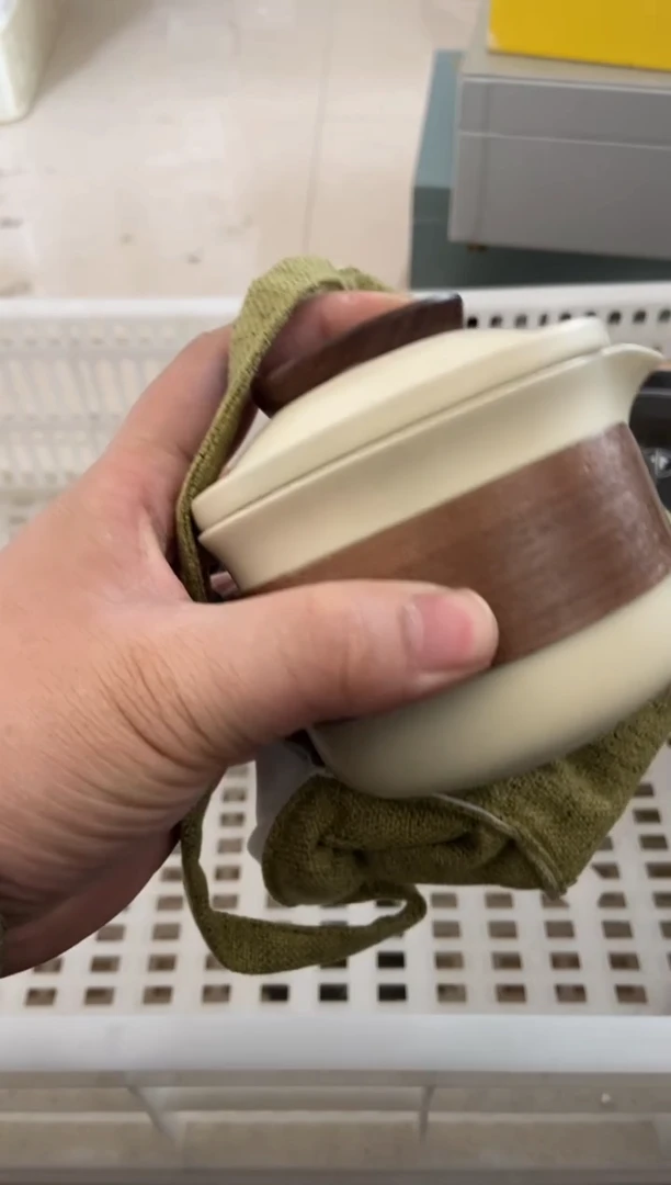 杯无运费险有瑕疵的摄影的产品有使用过的痕迹有点脏介意勿拍