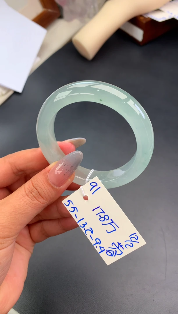 【闪购商品】翡翠手镯未镶嵌玉手镯