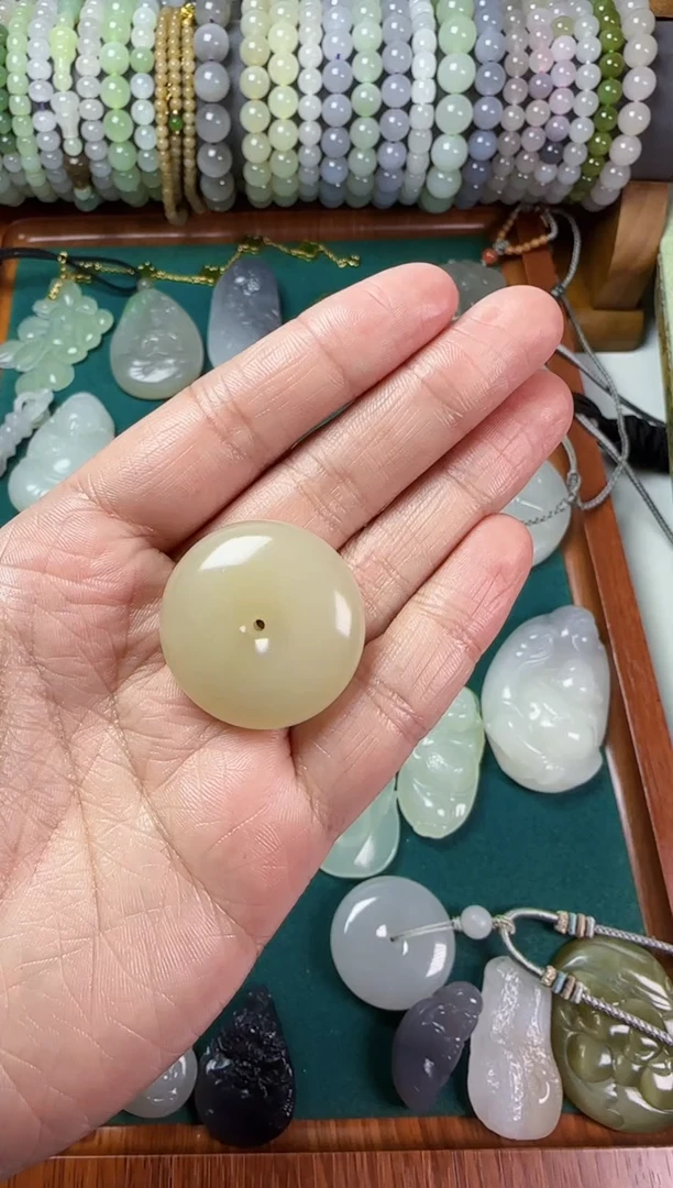【闪购商品】和田玉无未镶嵌平安扣吊坠