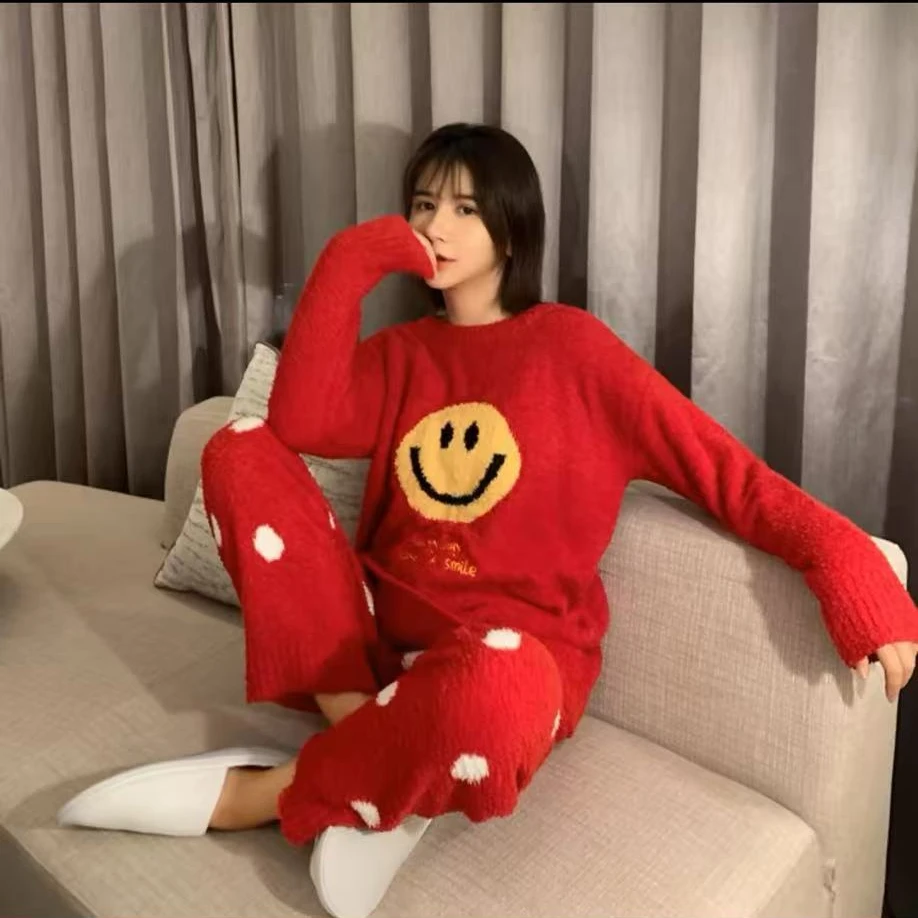 软绵绵红色系列笑脸冬季加厚套装