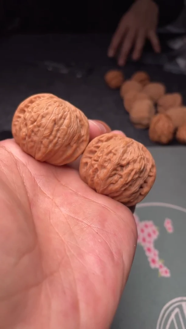 把件文玩核桃a13  铁锤  38尺