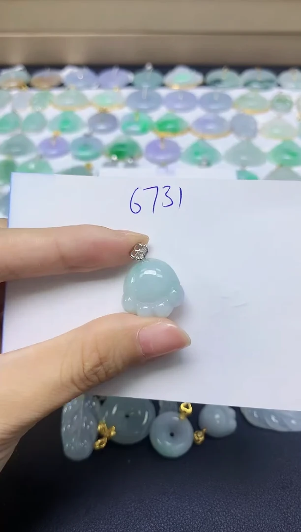 翡翠未镶嵌颈饰天然自然緬甸A貨翡翠