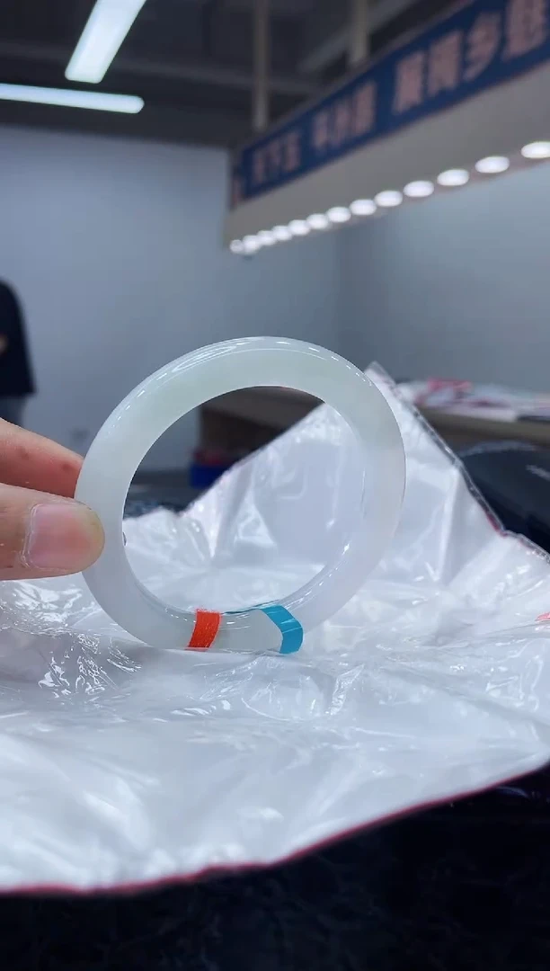 未镶嵌手镯翡翠手镯18