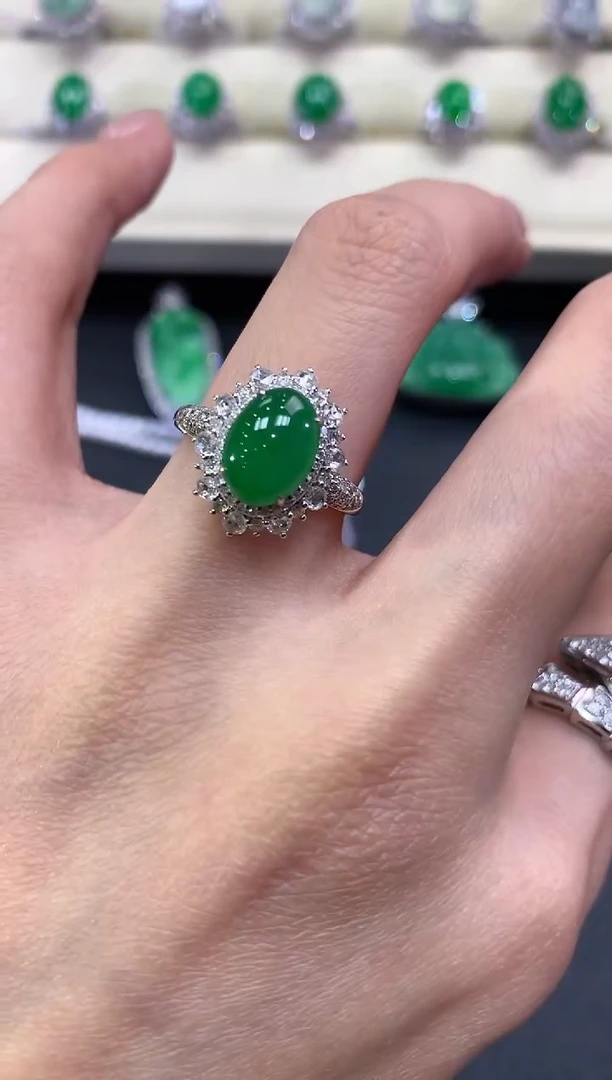 【闪购商品】翡翠戒指18K金镶嵌a200