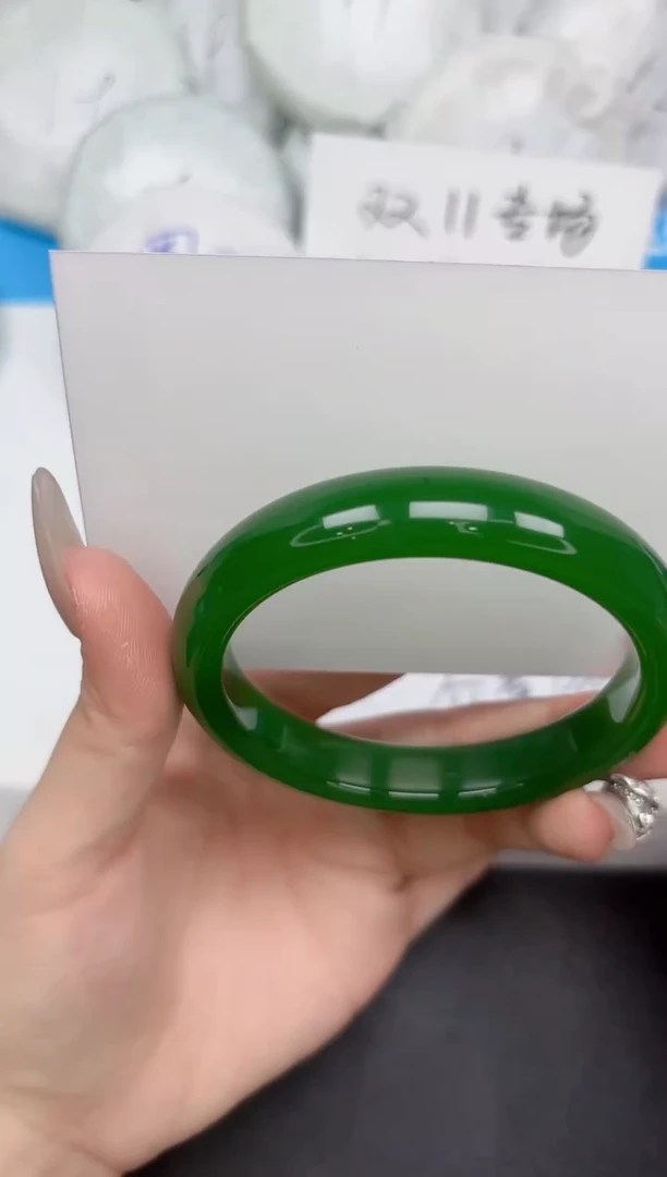 未镶嵌手镯石英质玉274-60