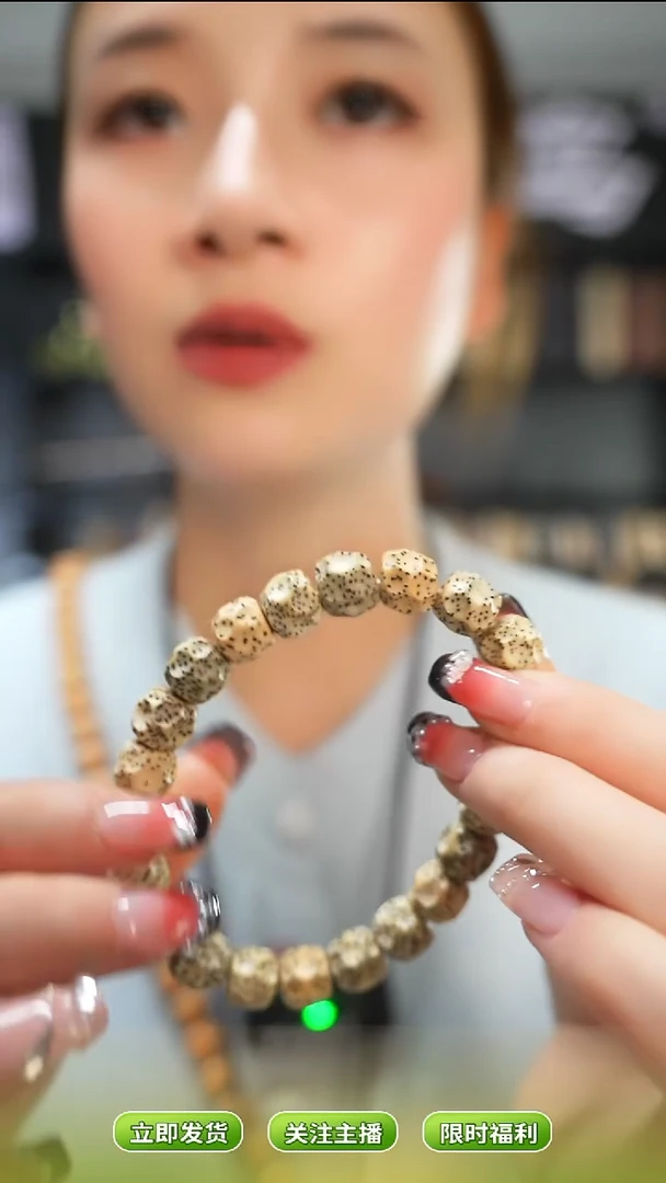 木手作木制雕刻品