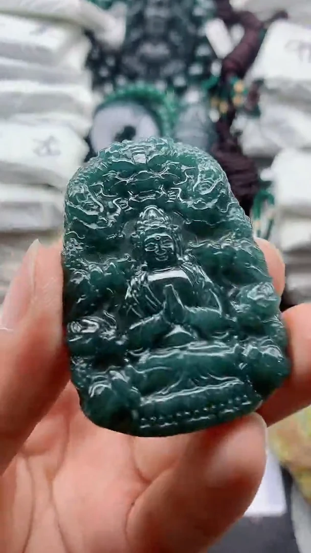 翡翠未镶嵌颈饰888888888888