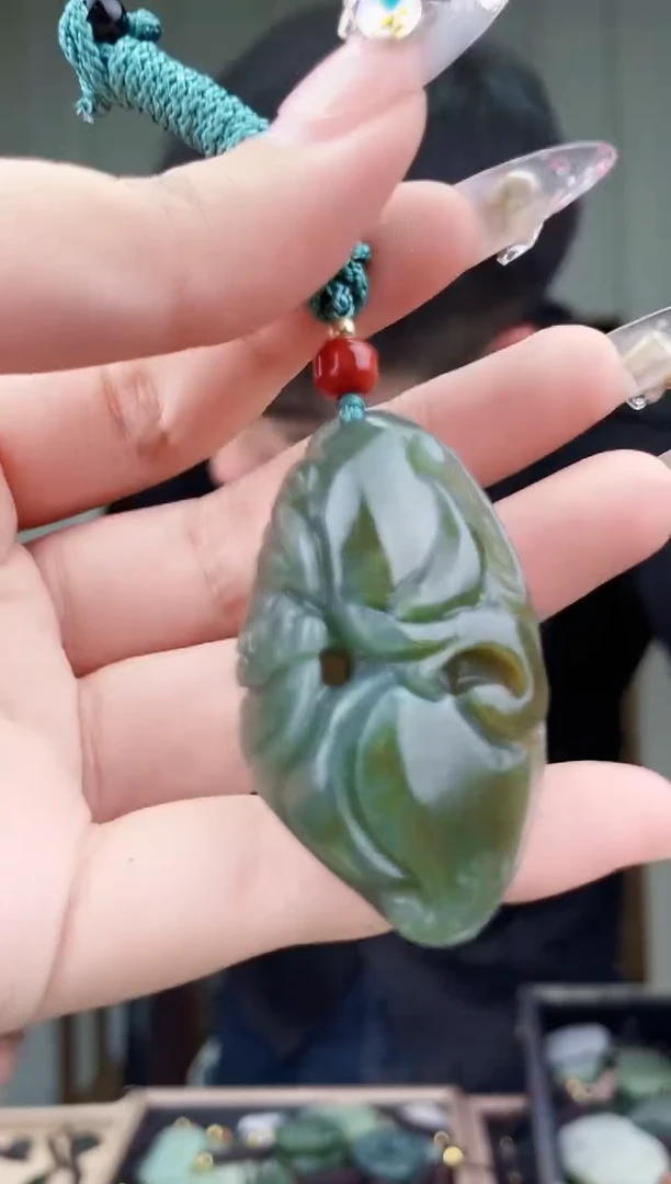 【闪购商品】和田玉挂件未镶嵌拍一发一，多样性发货！