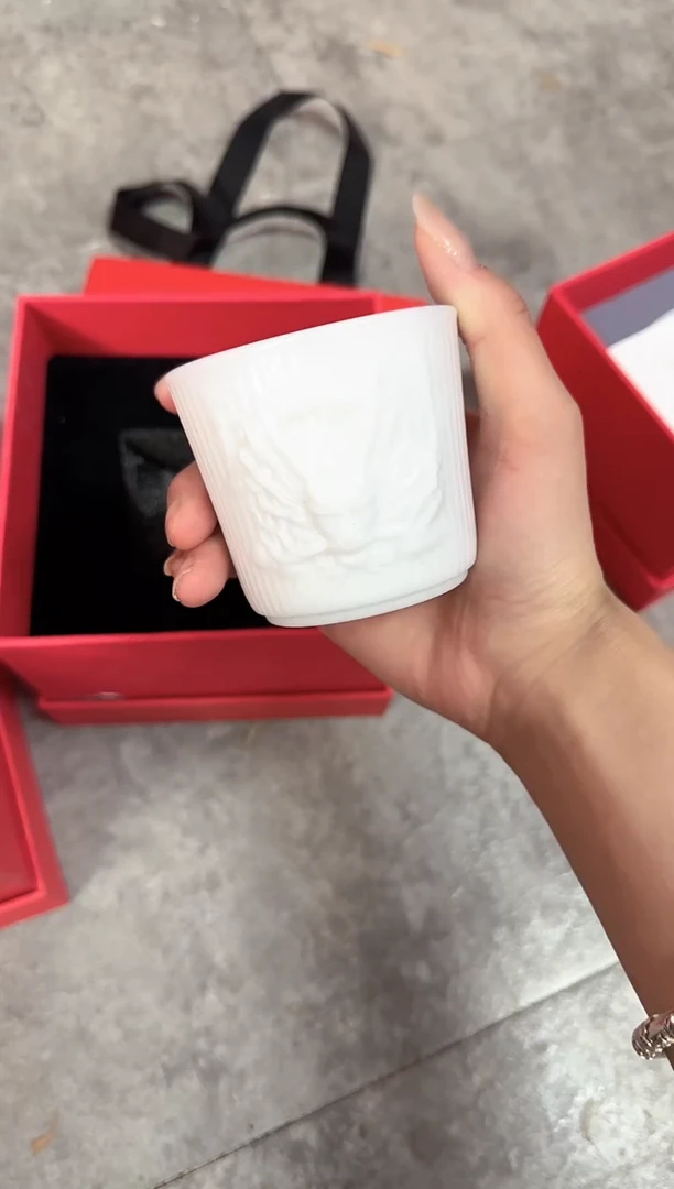 111111111111大龙杯白色包装微瑕