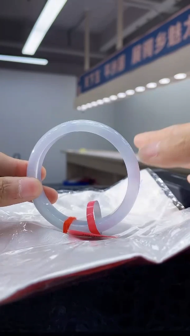 未镶嵌手镯翡翠  4