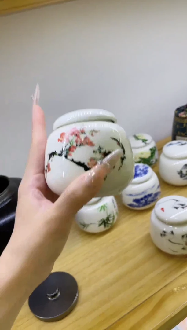 小茶叶罐梅花9#@@MCYGTCX9