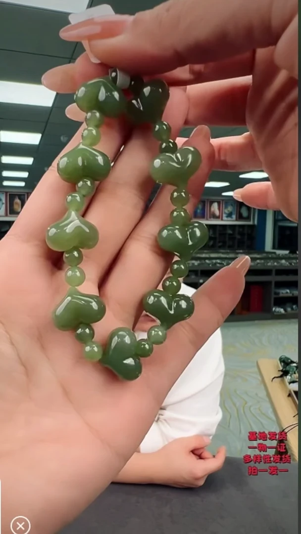 未镶嵌和田玉挂件60