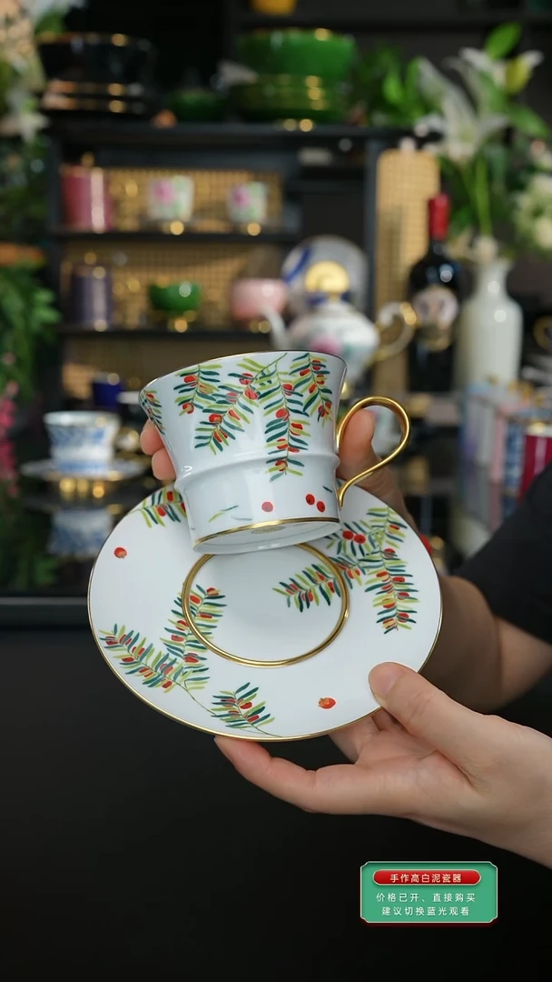 手作高白泥手绘红豆杉（硕果累累）