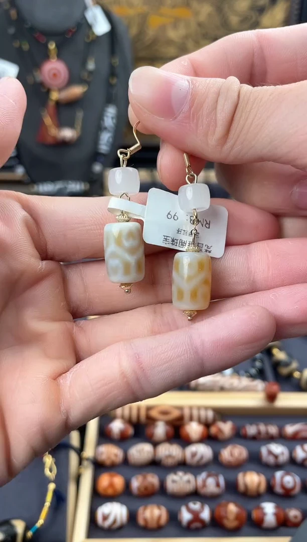 【闪购商品】玛瑙/玉髓颈饰未镶嵌高品耳钩